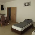 Myhome10 Wiesbaden-mainz Apartmán *